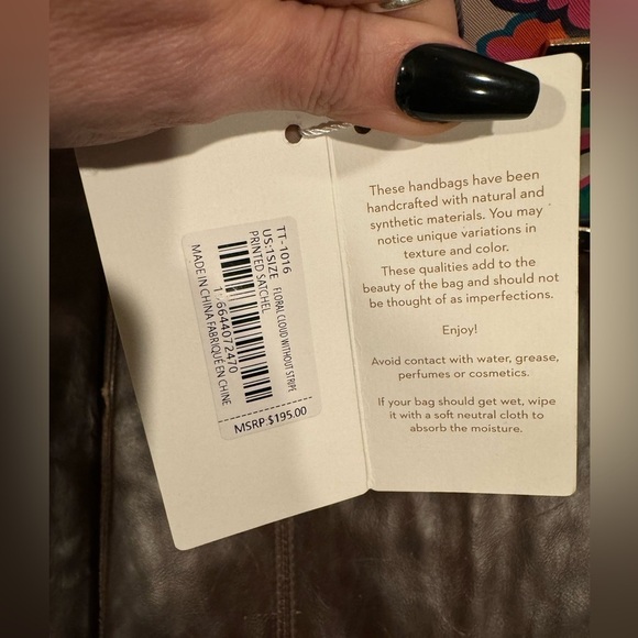 Trina Turk Floral Cloud Tote NWT - Picture 6 of 13